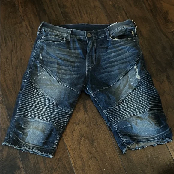 True Religion Men's Distressed Denim Shorts - Picture 1 of 6